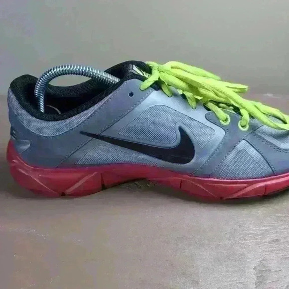 Nike Women's Free XT Quick Fit Flywire Running Shoes Size  8.5 Gray and Red - Picture 8 of 11